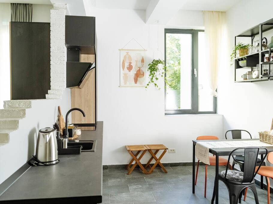 Central 5 Apartment - New Building & Parking 부쿠레슈티 외부 사진